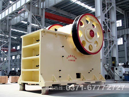 大塊鵝卵石打成石子選用哪種礦山破碎設(shè)備合適？