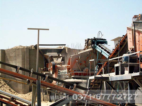 時(shí)1000噸石灰石破碎生產(chǎn)線定制