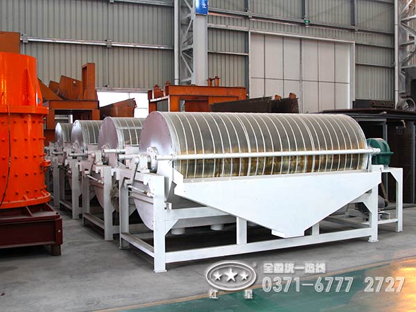 長(zhǎng)石磁選機(jī)|長(zhǎng)石磁選機(jī)廠(chǎng)家|長(zhǎng)石磁選機(jī)價(jià)格