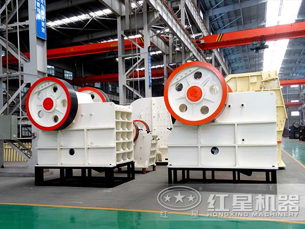 高產(chǎn)顎式破碎機(jī)廠家