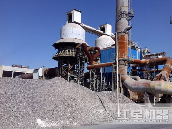 陶?；剞D(zhuǎn)窯工作現(xiàn)場