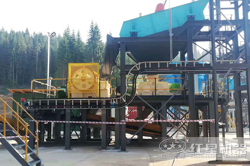 對輥制砂機(jī)工作現(xiàn)場圖片 對輥制砂機(jī)工作現(xiàn)場圖片