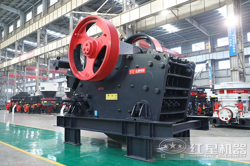 顎式石灰?guī)r粉碎機(jī)圖片 顎式石灰?guī)r粉碎機(jī)圖片