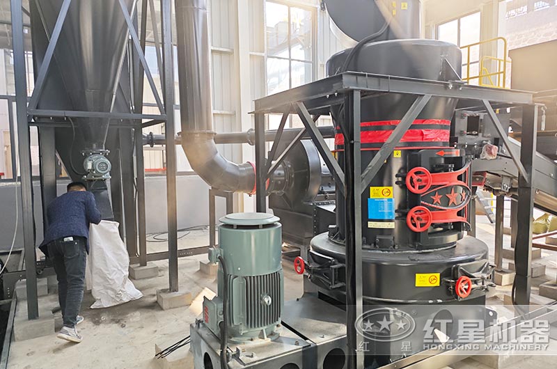 HGM細(xì)粉磨機(jī)工作現(xiàn)場(chǎng)圖片 HGM細(xì)粉磨機(jī)工作現(xiàn)場(chǎng)圖片