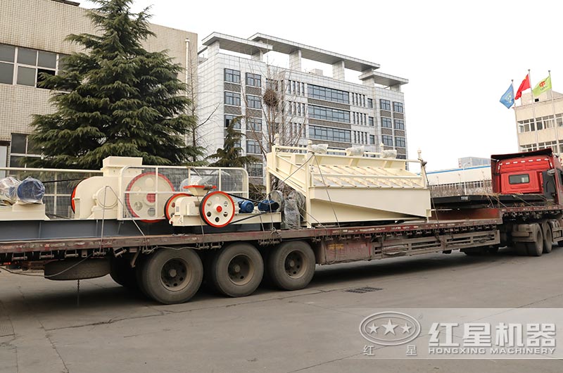 設(shè)備裝車發(fā)貨現(xiàn)場 設(shè)備裝車發(fā)貨現(xiàn)場