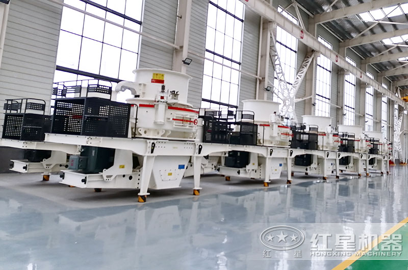 沖擊式碎石機(jī)圖片 沖擊式碎石機(jī)圖片