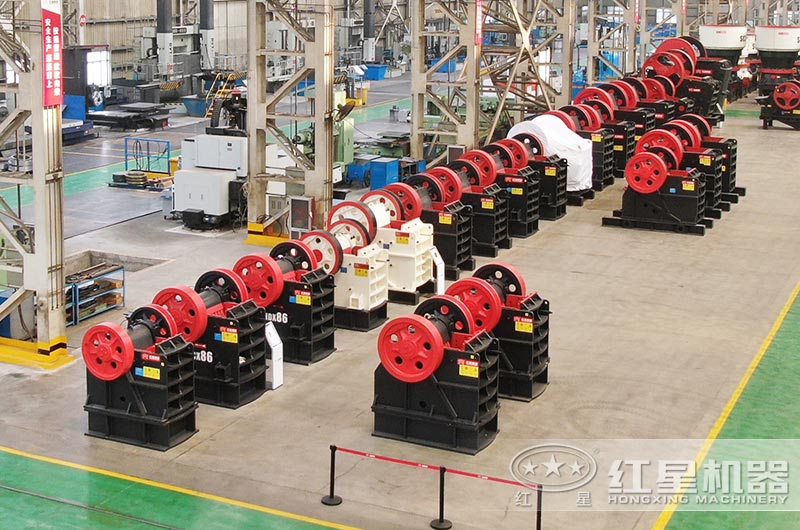 鄂式破碎機(jī)圖片 鄂式破碎機(jī)圖片