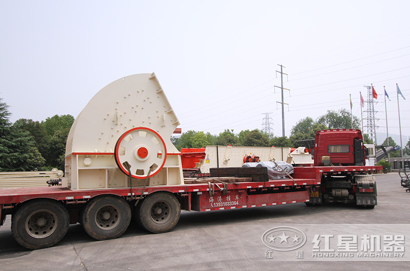 設(shè)備裝車發(fā)貨現(xiàn)場(chǎng)