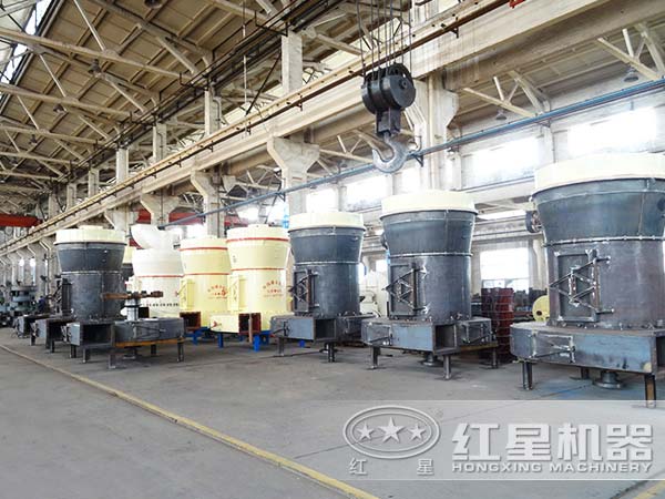 灰鈣雷蒙磨生產(chǎn)車(chē)間