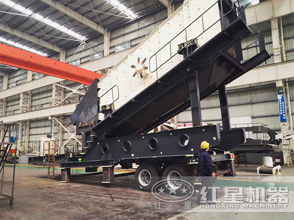 粗細骨料篩分，為什么大家都在用移動砂石分篩機?