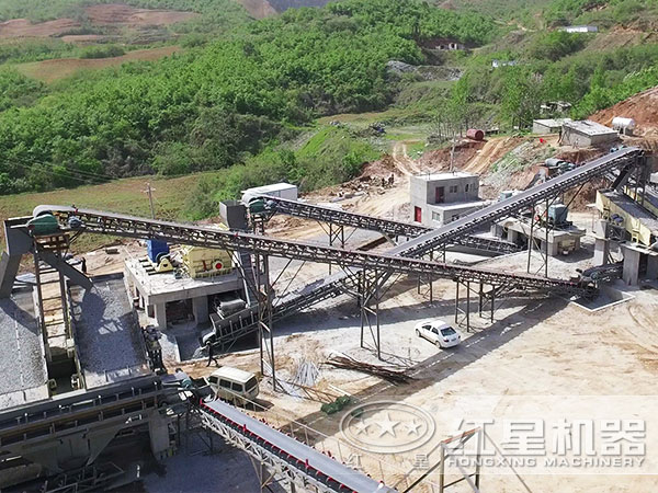 能把石塊破碎成石子的打石機(jī)多少錢？怎么配置？