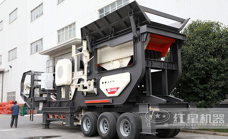 采石場移動(dòng)破碎設(shè)備全套多少錢？這樣配置更經(jīng)濟(jì)