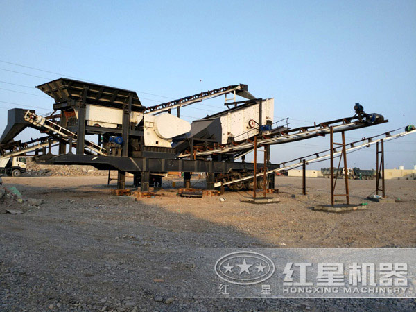 移動鄂式磕石機(jī)處理石子時產(chǎn)量多大，需投資多少錢？