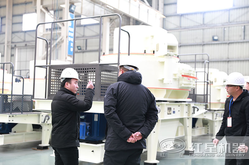 廣東中山用戶來廠考察選購(gòu)造沙設(shè)備