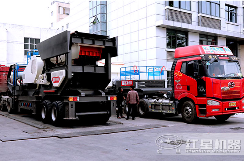 移動砂石機(jī)器成套價格多少錢，求有資歷正規(guī)礦山設(shè)備廠家推薦