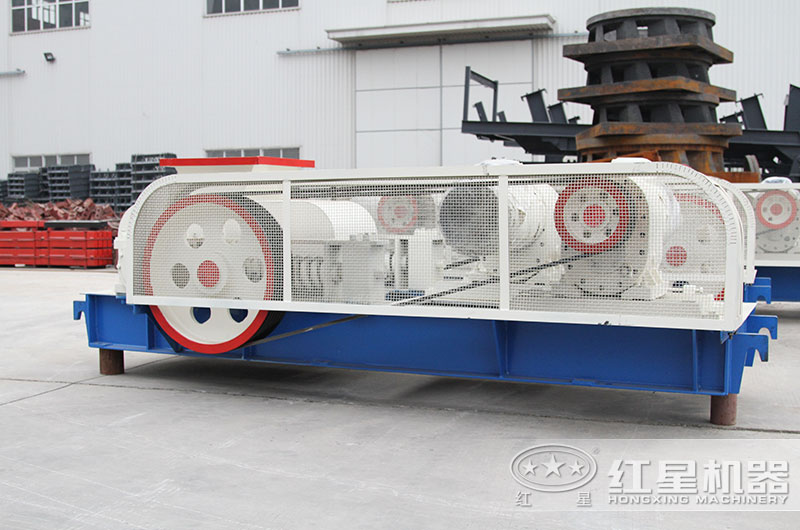 對輥式破碎機哪里有？來這里！型號全且價格還不貴！