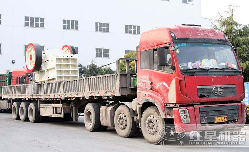 人工破碎混凝土用什么機(jī)器？選擇顎破機(jī)，大產(chǎn)量，運(yùn)行可靠