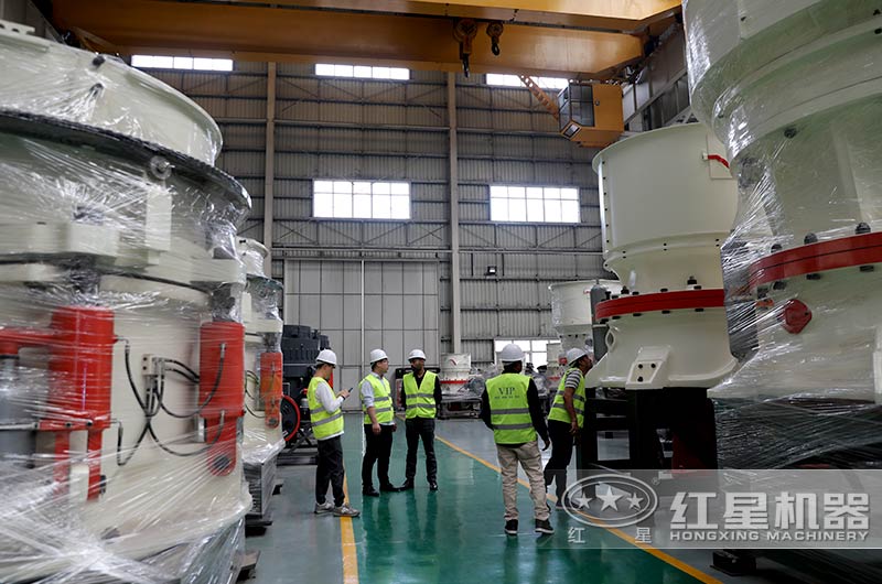 時產(chǎn)1000噸破碎機生產(chǎn)線的設(shè)備布置圖，附現(xiàn)場生產(chǎn)視頻