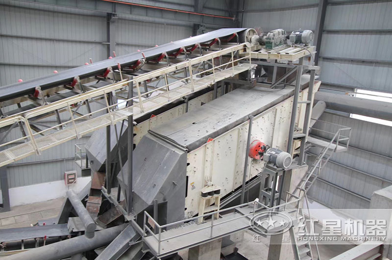 篩石子用滾筒篩好還是振動(dòng)篩好?哪個(gè)生產(chǎn)廠家可靠？