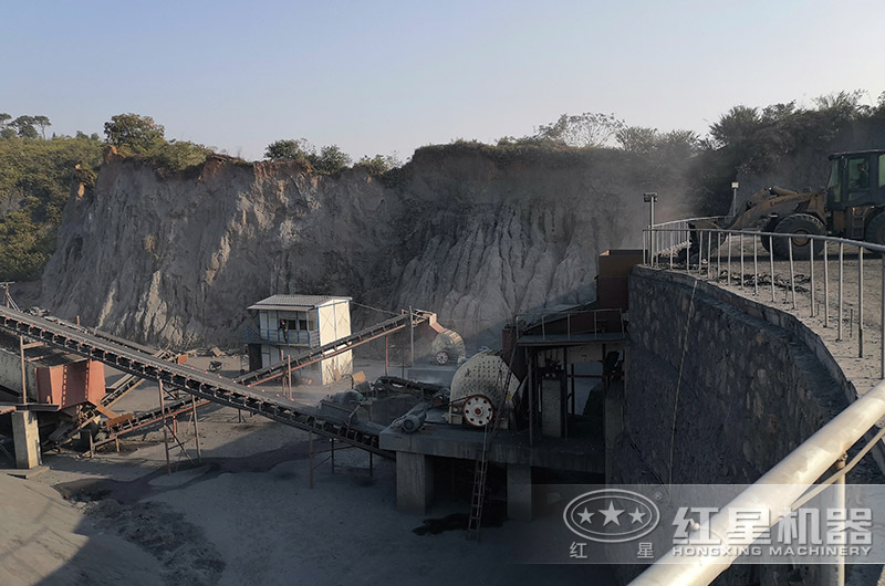 褐煤和煙煤有什么區(qū)別？重型石料破碎機能破褐煤嗎？