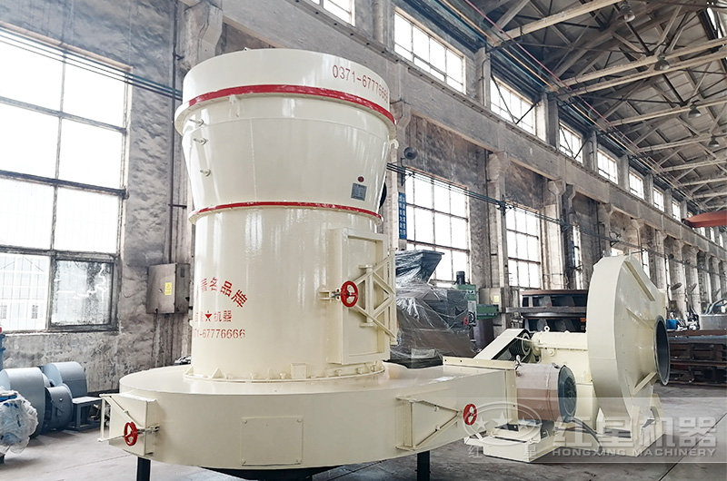 雷蒙磨設(shè)備型號參數(shù)及優(yōu)勢有哪些，用它制粉可達(dá)環(huán)保標(biāo)準(zhǔn)嗎？